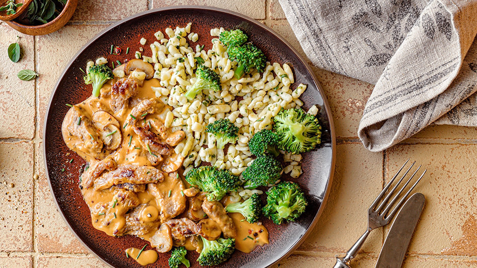 Geschnetzeltes mit Spätzle und Brokkoli